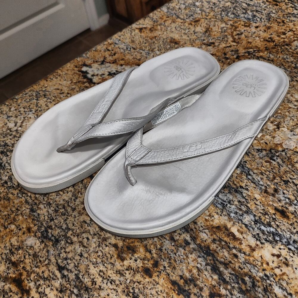 UGG Australia White Mens Flip Flops Size 11 ID F27012K
